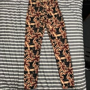 Patterned leggings
